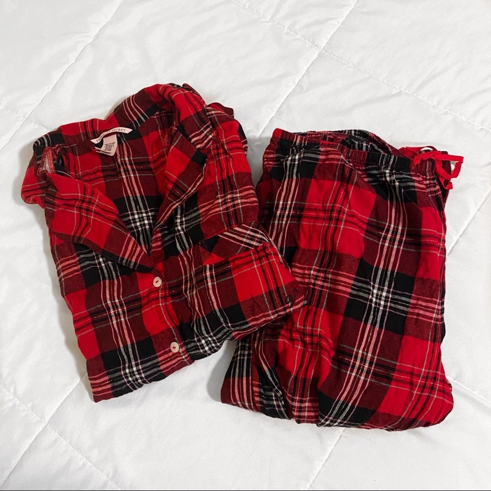 Victoria’s Secret Flannel Pajama Set